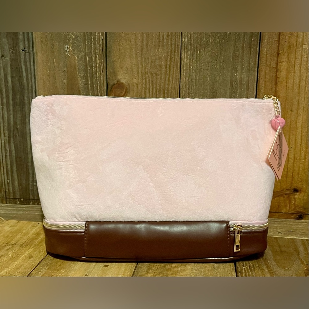 Juicy Couture Pink & Brown Matching Travel Bag Set of 2. - Picture 13 of 16